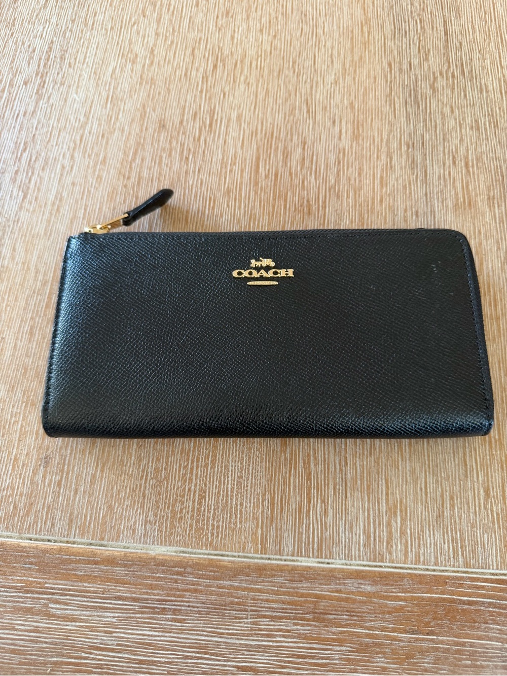 Coach Black Leather Zip Card Holder with Gold Logo